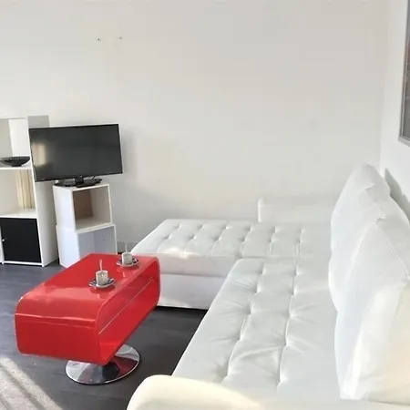 Imperatrice B1 : Le Centre-ville Et La Plage A 750m Apartman