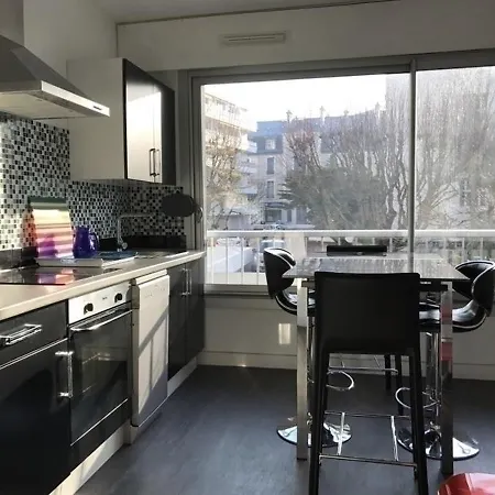 Imperatrice B1 : Le Centre-ville Et La Plage A 750m Apartman *