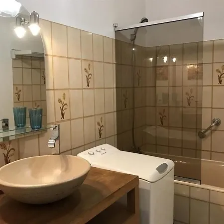Imperatrice B1 : Le Centre-ville Et La Plage A 750m Apartman